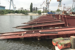 Construction of lifting tracks for the slipway.
