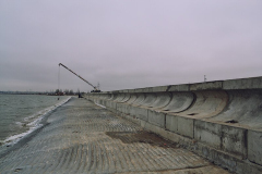 Repair of a dam on the Khadzhibey estuary using Bontec concrete mattresses.