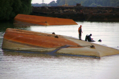 Operation to lift the sunken barges P-3027 and P-3038.