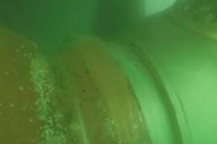  Installing the shaft line seal.  